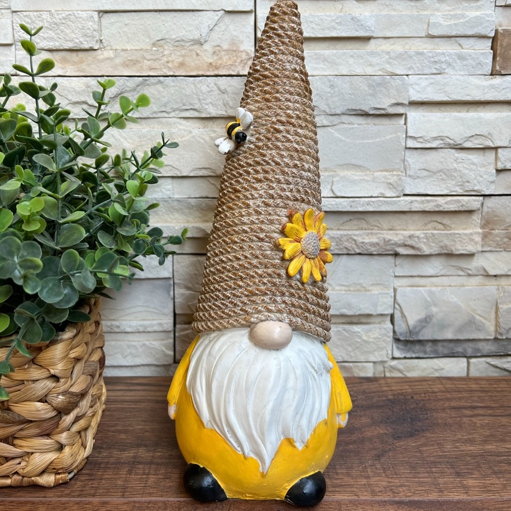 🆕 BeeHive 🐝 12" H Gnome Resin Decor!